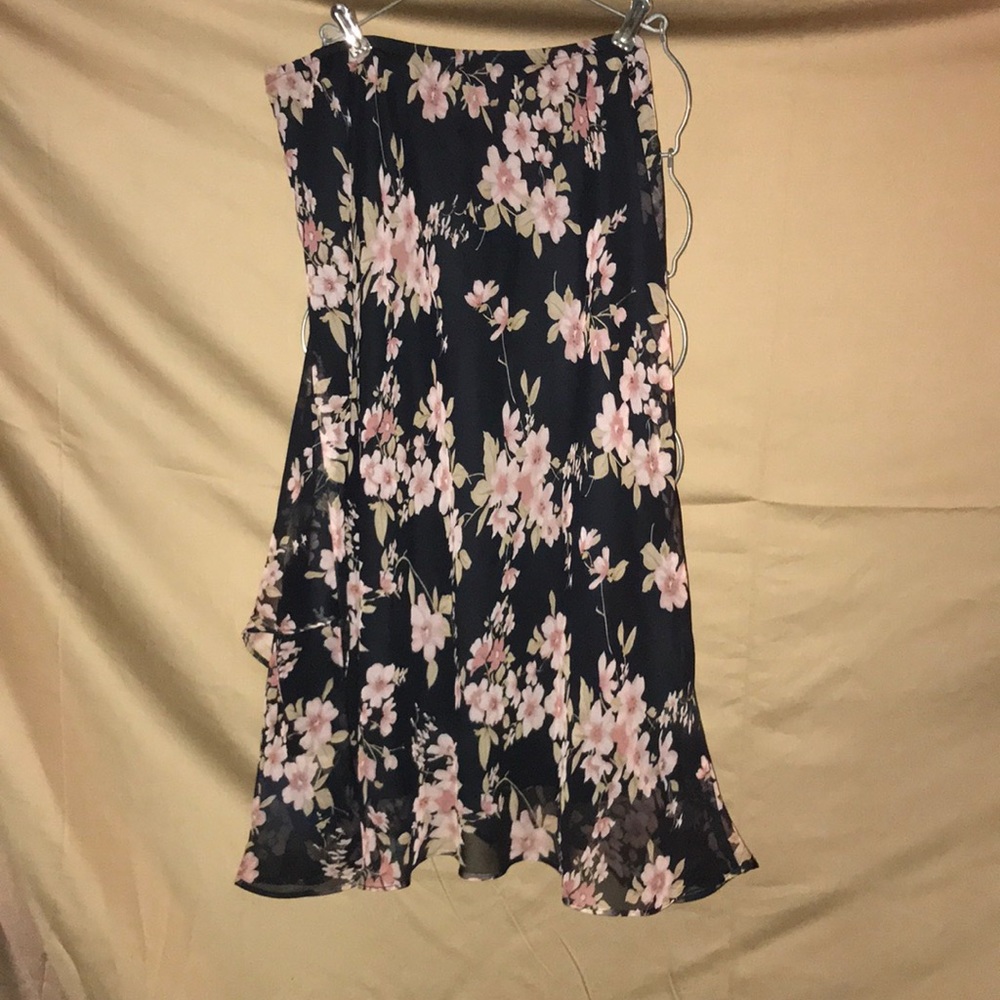 Vintage floral midi skirt